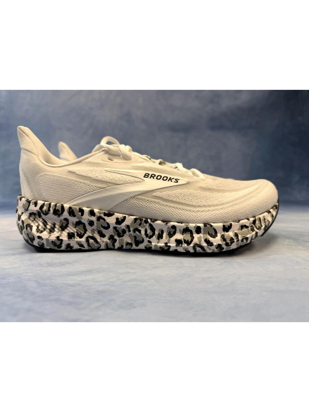 Brooks Revel 9 Black White Gray Leopard Print Low Top Women's Sneakers Size 9 - Picture 7 of 15